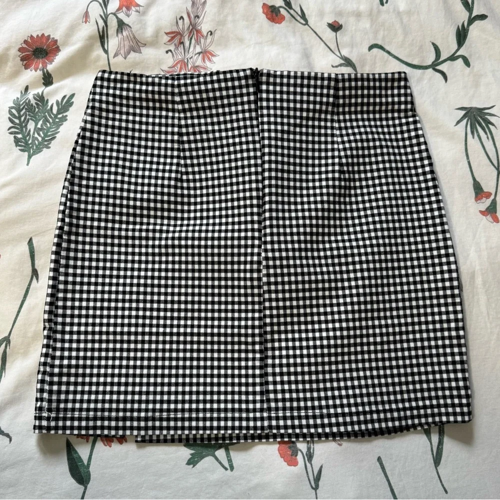 Papaya Black and White Gingham Mini Skirt - Picture 2 of 5